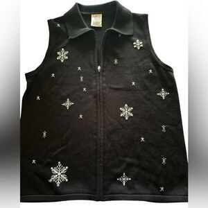 Vintage Allison Daley vintage sweater vest. Collared snowflake cotton blend.PS